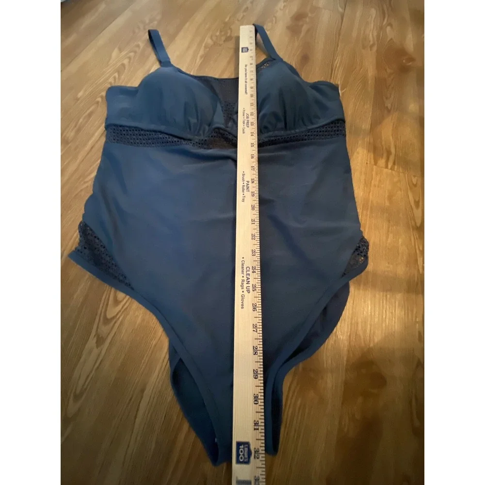 Womans Plus Size‎ 3X Navy Swim Bathing Suit Navy Blue Lined Top Cute Embellished